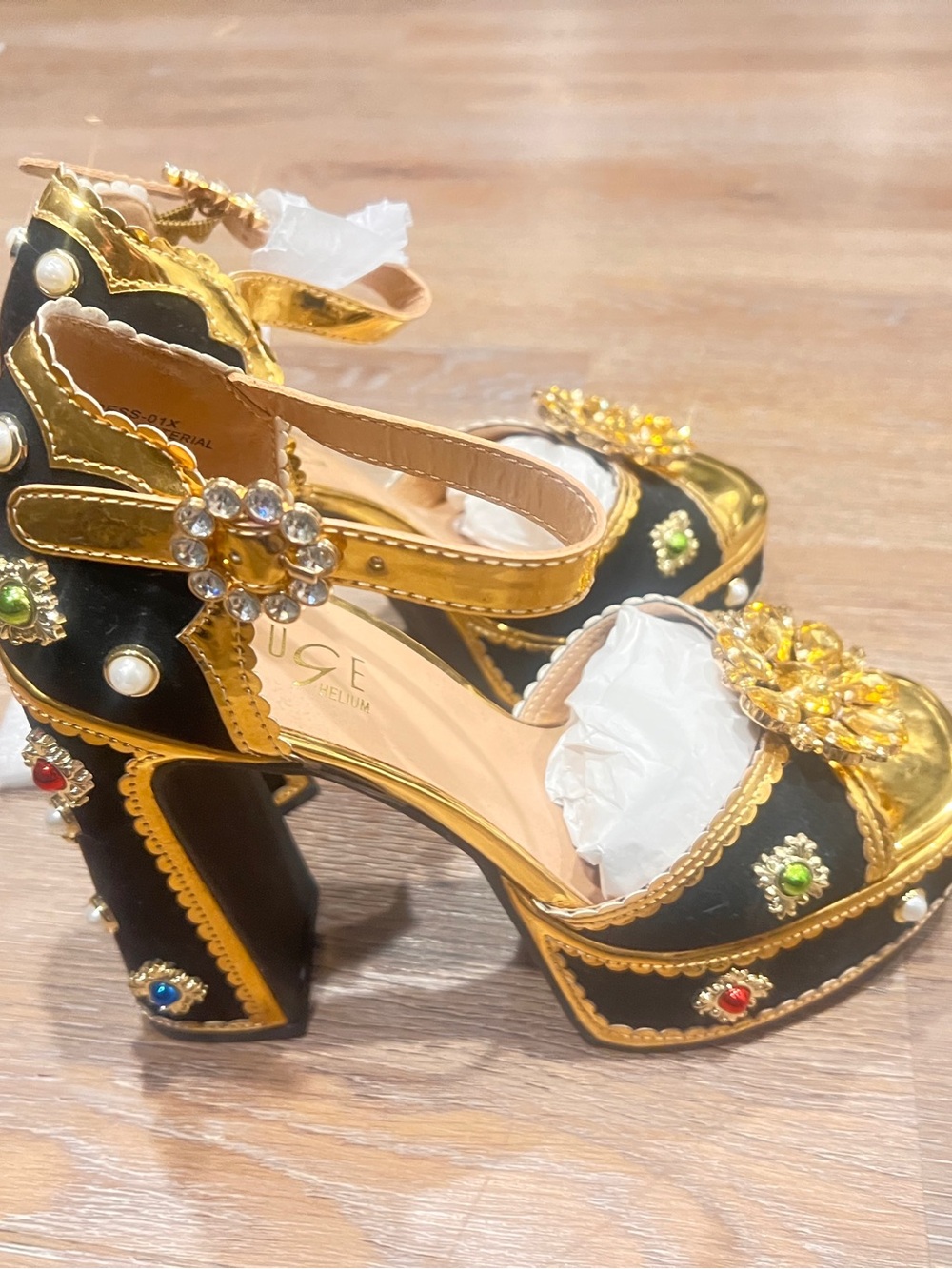 Rouge Helium Black & Gold Jeweled Platform Heels